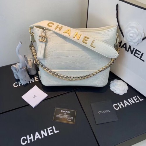 Kabelka Chanel Gabrielle hobo A93824 bílá