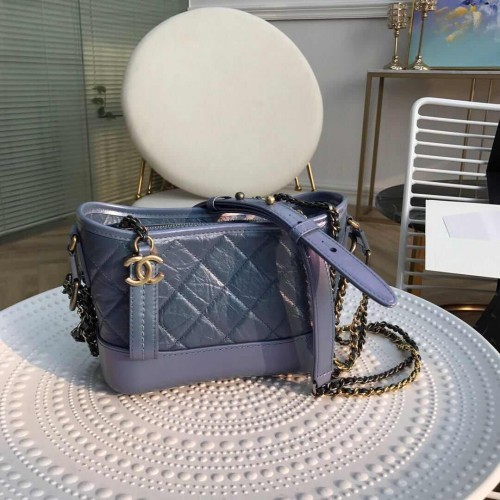 Malá hobo kabelka Chanel Gabrielle A91810 modrá