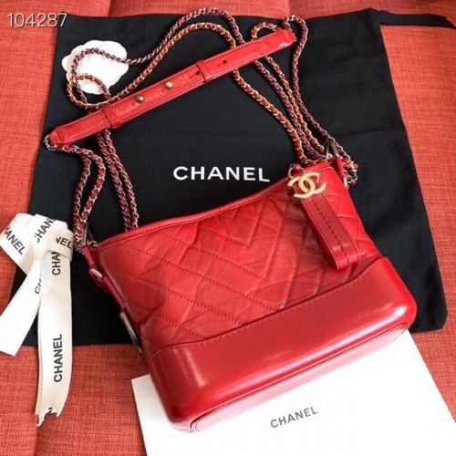 Malá hobo kabelka Chanel Gabrielle A91810 červená