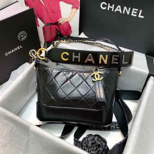 Malá hobo kabelka Chanel Gabrielle AS0865 černá