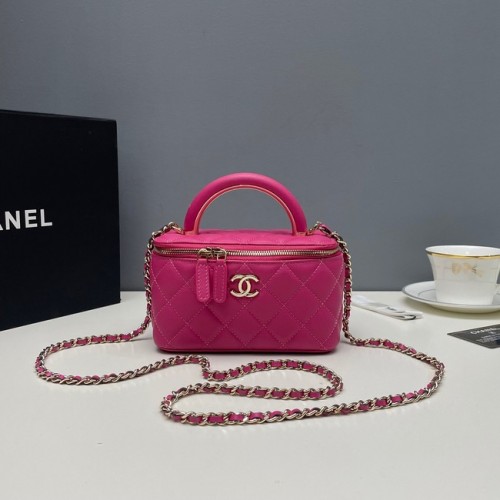 Chanel mini kabelka přes rameno z jehněčí kůže ve zlaté barvě, kovová 81208 růžová