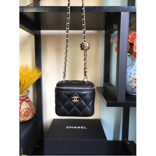 Chanel mini kabelka přes rameno z jehněčí kůže ve zlaté barvě AP2929 černá
