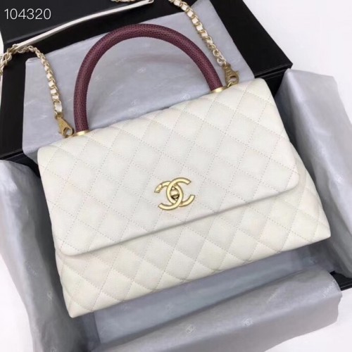 Originální kožená kabelka Chanel Caviar s horní rukojetí B92292 v bílé a zlaté barvě