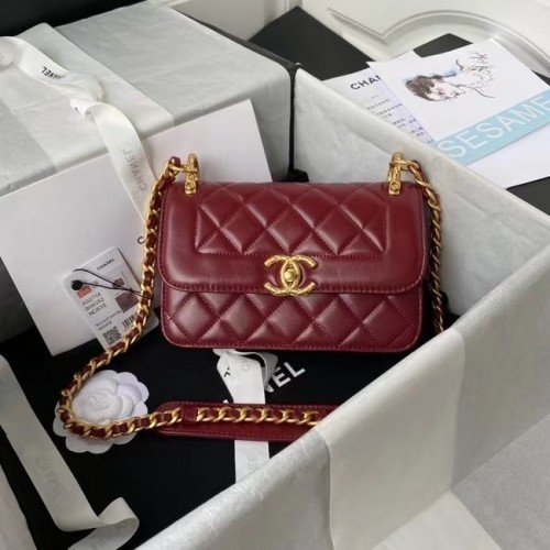 Chanel malá kabelka přes rameno s klopou, originální kůže AS2714, vínová