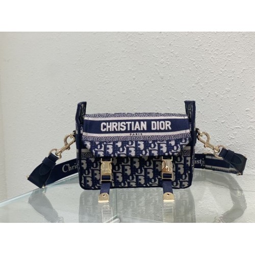 Kabelka DIOR BOBBY BAG s výšivkou C0803 tmavě modrá