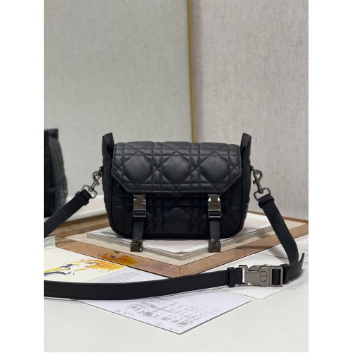 Kožená kabelka DIOR BOBBY BAG 6619 černá