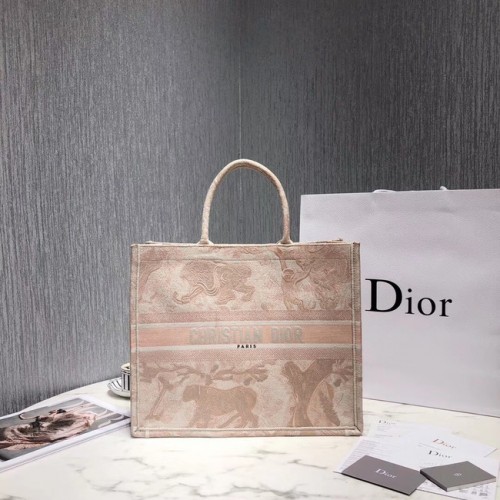 TAŠKA DIOR BOOK TOTE Z VYŠÍVANÉHO PLÁTNA M929 BÉŽOVÁ