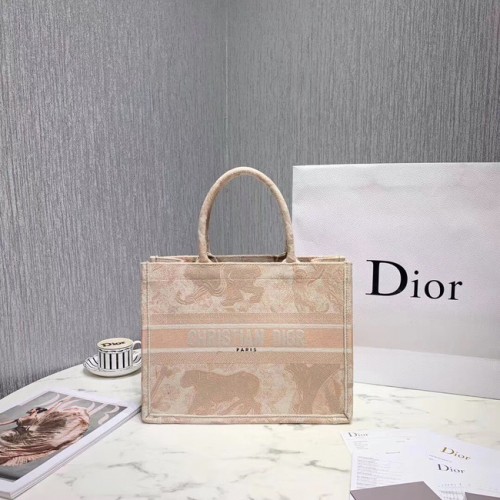 TAŠKA DIOR BOOK TOTE Z VYŠÍVANÉHO PLÁTNA C1287 BÉŽOVÁ