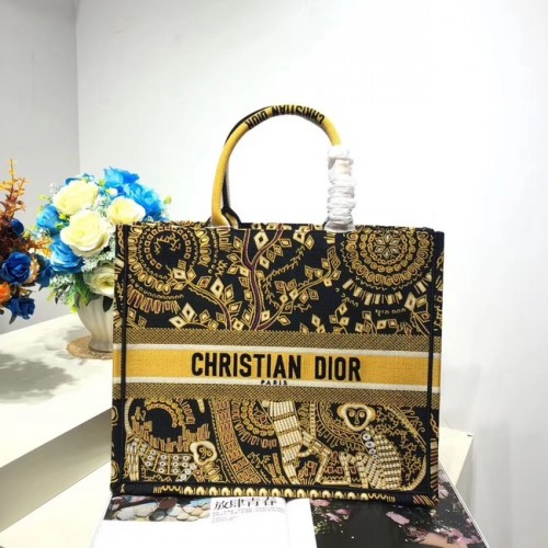 DIOR BOOK TOTE KALEIDIORSKOPICKÁ TAŠKA M1286ZRIH