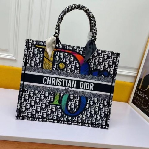 DIOR BOOK TOTE Vícebarevná výšivka M1297ZR-10