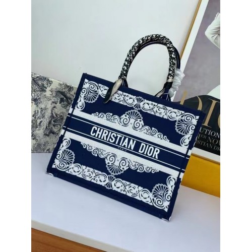 DIOR BOOK TOTE Vícebarevná výšivka M1297ZR-12