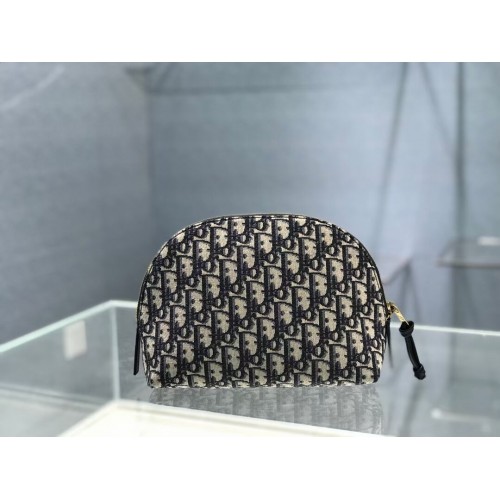 DIOR CARO BEAUTY POUCH C5610