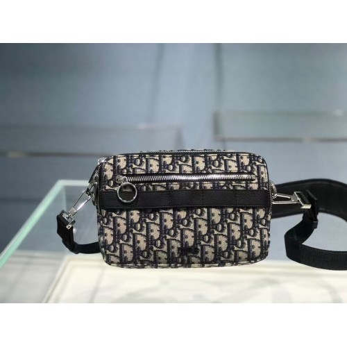 MALÁ TAŠKA DIOR BOBBY BAG s výšivkou C0992 černá