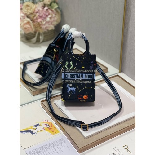 MALÁ TAŠKA DIOR BOBBY BAG s výšivkou C9002-5