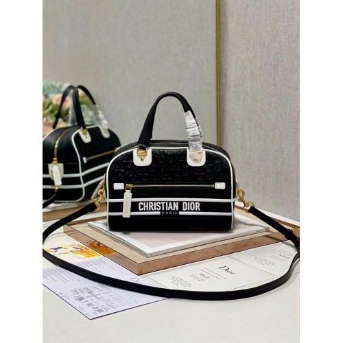 Střední kožená taška DIOR s reliéfním vzorem A9200 černá