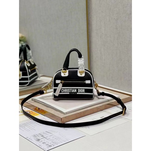 Malá kožená taška DIOR C9201 černá