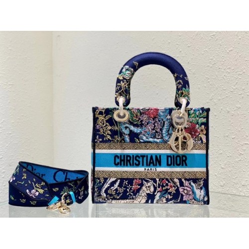 Střední dámská kabelka Dior D-LITE s vyšívaným potiskem M0565-11