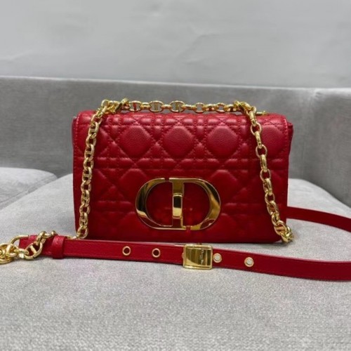 MALÁ DIOR CARO BAG červená měkká telecí kůže Cannage M9241
