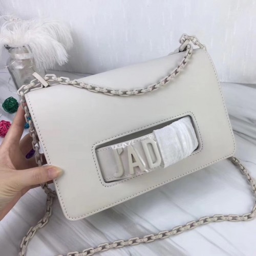 Dior ULTRAMATTE JADIOR-TAS M9000C bílá