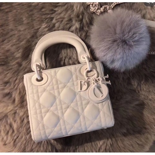 Dior ULTRAMATTE LADY DIOR-TAS M0505O bílá