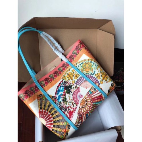 Kožená kabelka Dolce & Gabbana střední velikosti s motivem chryzantémy 4141 modrá