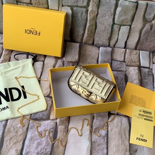 FENDI NANO BAGUETTE CHARM kožená napa 7AR844 zlatá