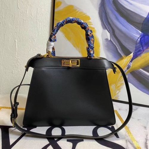 FENDI PEEKABOO ICONIC MEDIUM černá kožená kabelka F6946