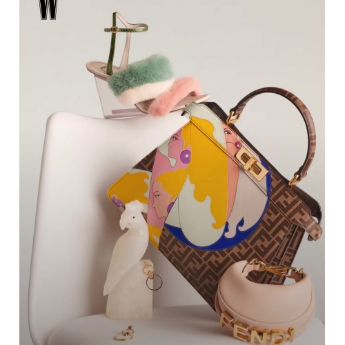 FENDI PEEKABOO ISEEU Originální kožená kabelka MEDIUM 0196 s dámským potiskem