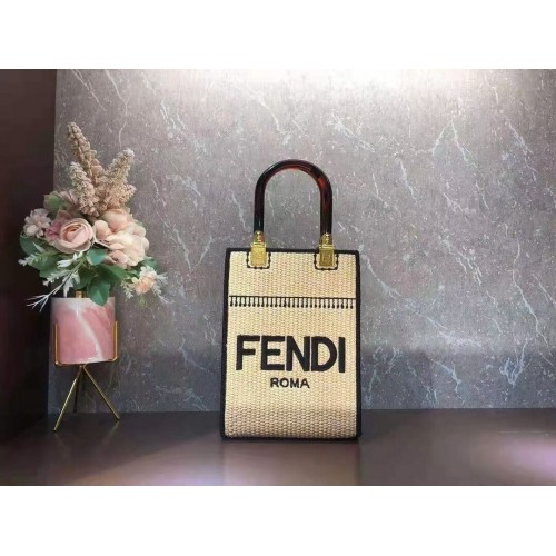 FENDI SUNSHINE SHOPPER Pletená sláma střední velikosti F1620 meruňková