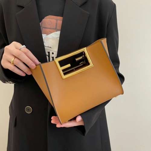 Malá kožená kabelka FENDI WAY 5FB6846 hnědá