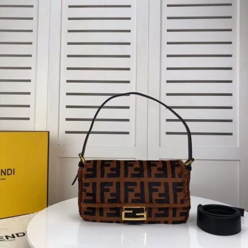 Fendi BAGUETTE Hnědá norková kabelka BR771A9 Hnědá