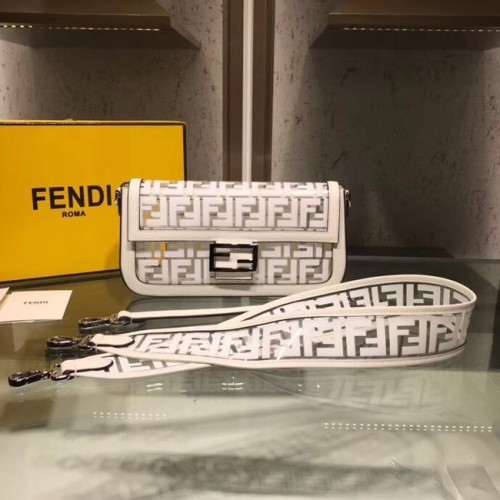 Fendi BAGUETTE MINI PU taška 8BS018 bílá