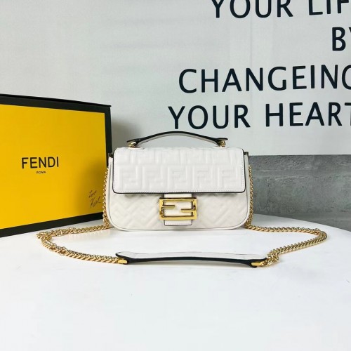 Kabelka z kůže nappa Fendi Baguette béžová F0881 béžová