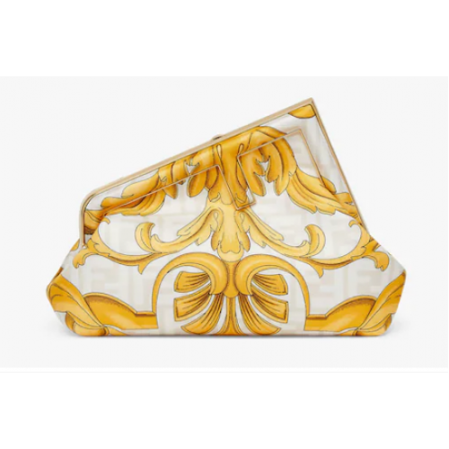 Fendi First Small Fendace bílá hedvábná kabelka s potiskem 8BP129