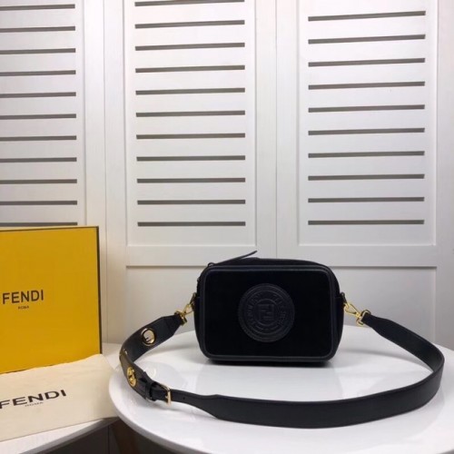 Semišová taška Fendi MINI CAMERA CASE 8BS019A černá