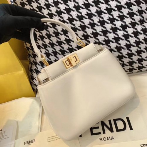Fendi PEEKABOO ICONIC MINI kabelka z nappa kůže 8BN244 bílá