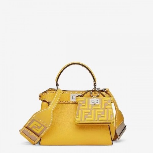 Fendi Peekaboo ISeeU Malá kožená kabelka F8636 žlutá