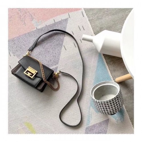 Mini kabelka přes rameno GIVENCHY GV3 z kůže a semiše 1116 černá