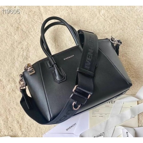 Givenchy originální telecí kůže malá kabelka Antigona z textilní kůže BB0273 černá