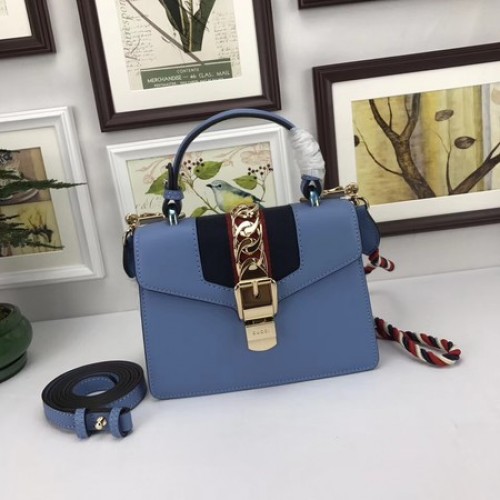 Mini kabelka Gucci Sylvie Lather 470270 modrá
