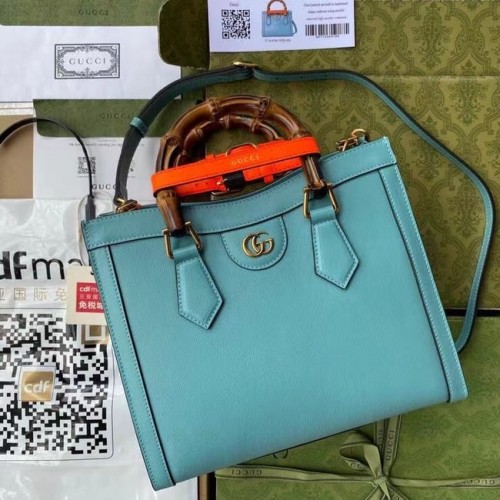 Malá taška Gucci Diana 660195 nebesky modrá