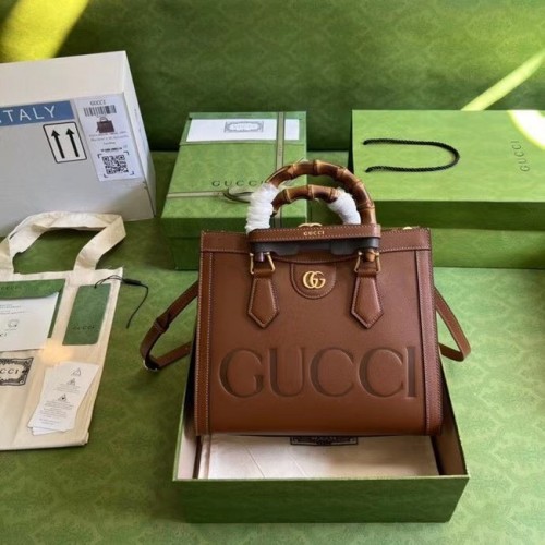 Malá taška Gucci Diana A660195 Hnědá