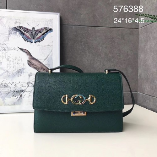 Gucci GG kožená kabelka přes rameno A576388 zelená