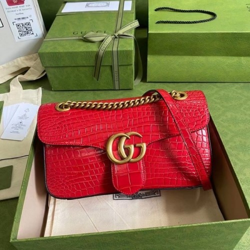 Malá kabelka přes rameno Gucci GG Marmont s krokodýlím vzorem 443497 červená