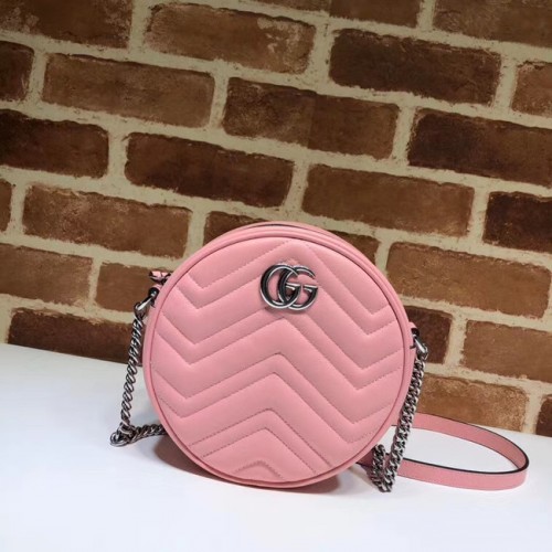 Gucci GG Marmont mini kulatá kabelka přes rameno 550154 pastelově růžová