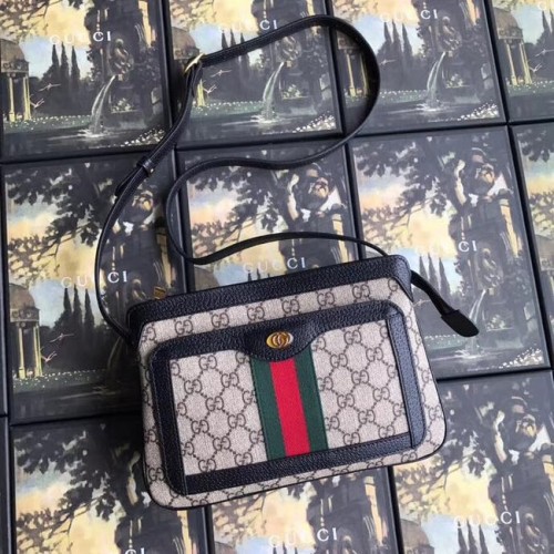 Malá kabelka přes rameno Gucci GG Supreme 523354 černá