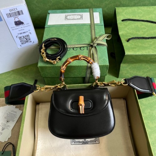 Gucci Mini kabelka s horním uchem a bambusem 686864 černá
