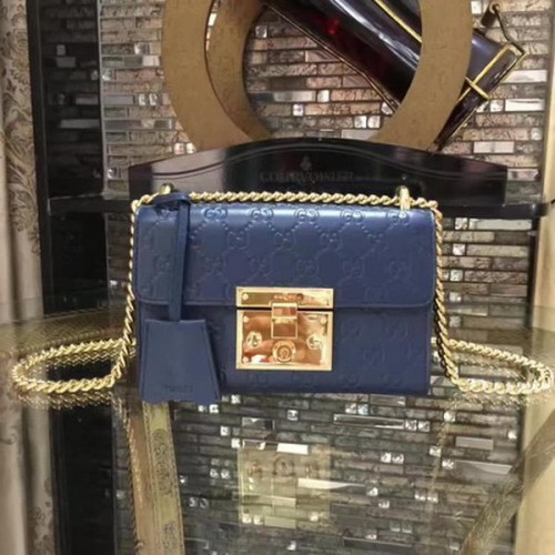 Gucci Padlock Gucci Signature Mini ramenní taška 409487 Královská modrá