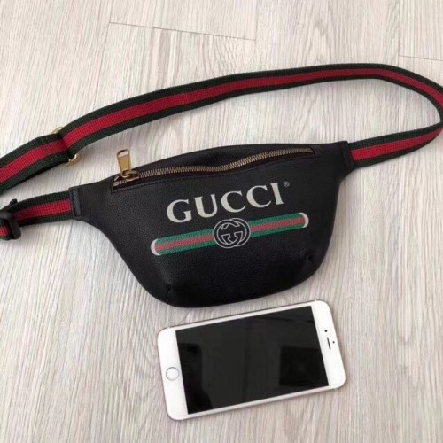 Malá kabelka Gucci s potiskem 527792 černá