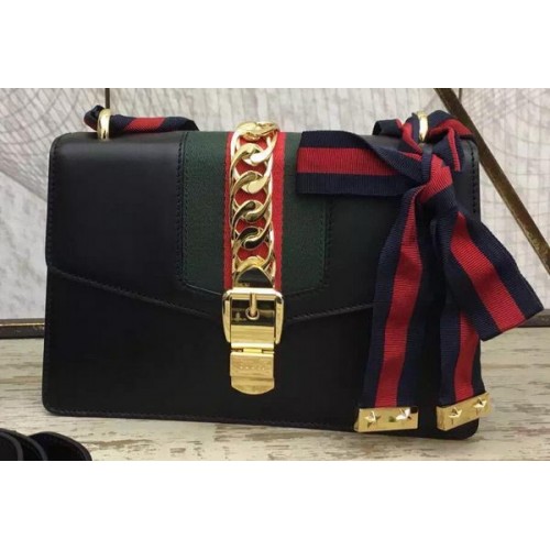 Kožená řetízková kabelka Gucci Sylvie 431667 černá
